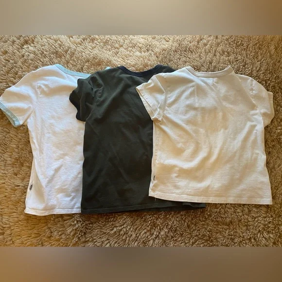 Vans, the green and crème shirts are small the white and green one is medium - Picture 5 of 8
